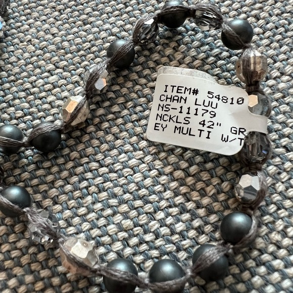 Chan Luu handcrafted beaded necklace - Picture 2 of 4